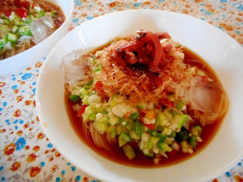 オクラとトマトときゅうりの混ぜ薬味そうめん